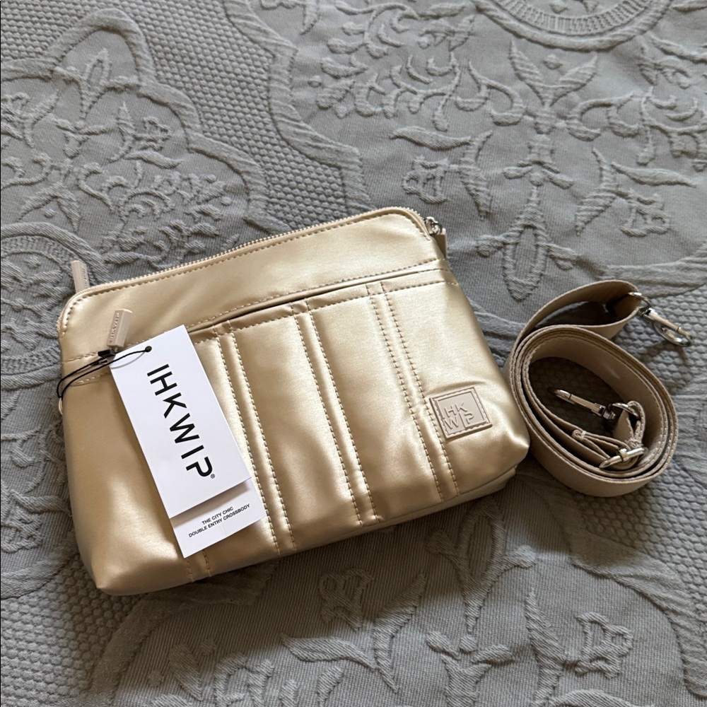 IHKWIP The City Chic Double Entry Crossbody - Gold